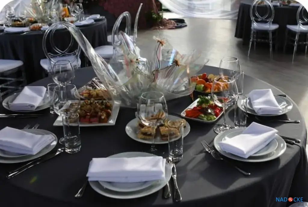Банкет на свадьбу,кейтеринг и фуршет для свадеб в Москве и Подмосковье