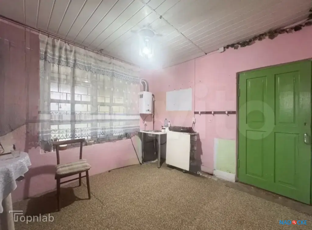 Земельный участок с дачным домиком