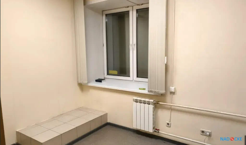 Офис в самом центре города 189 м² 1 линия