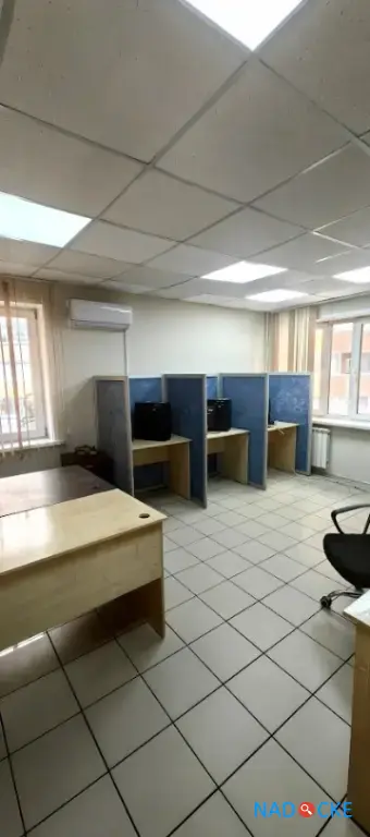 Офис с мебелью - 233 м²