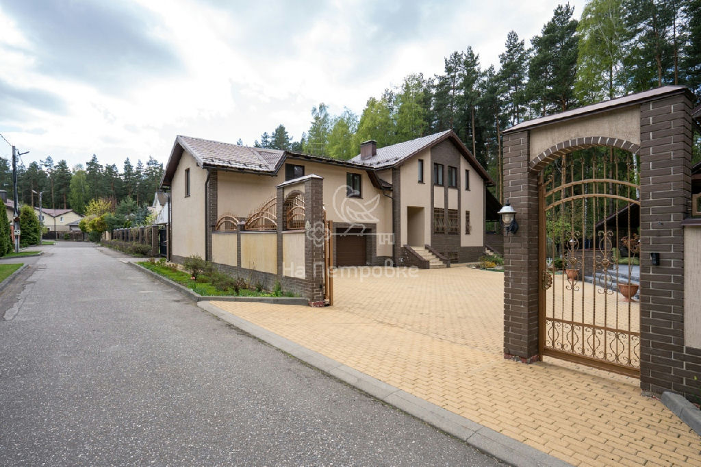Продается дом в с. Зюзино