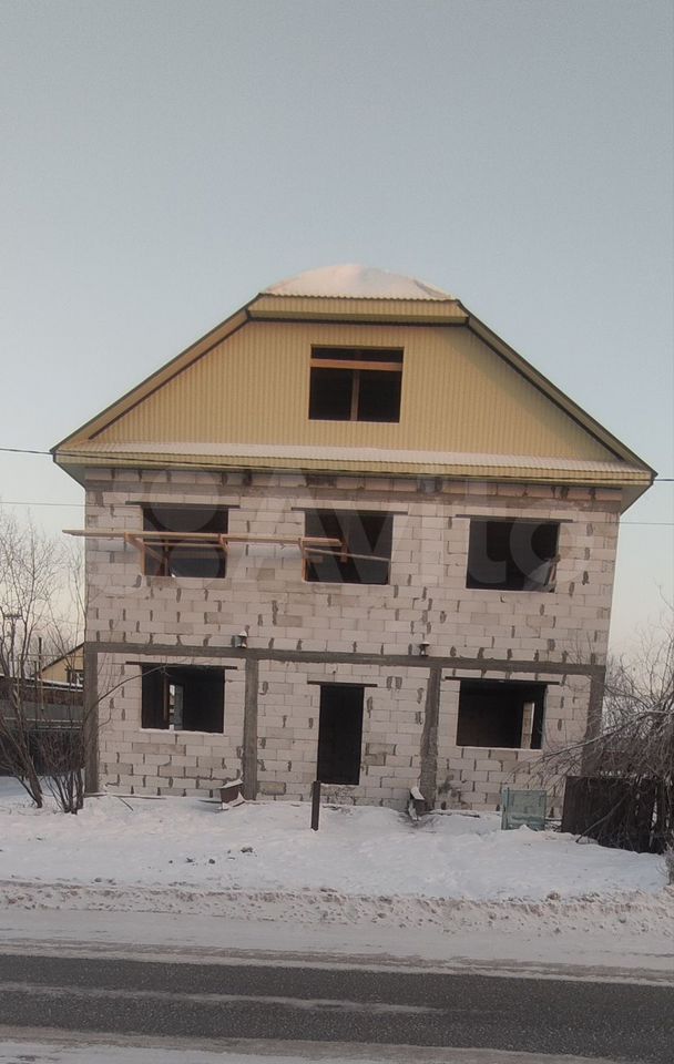 Дом 320 м² на участке 4 сот.