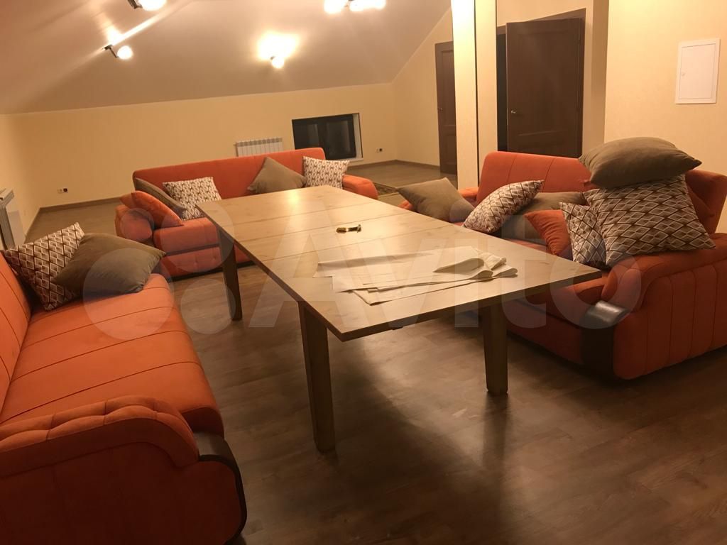 Коттедж 390 м² на участке 19 сот.