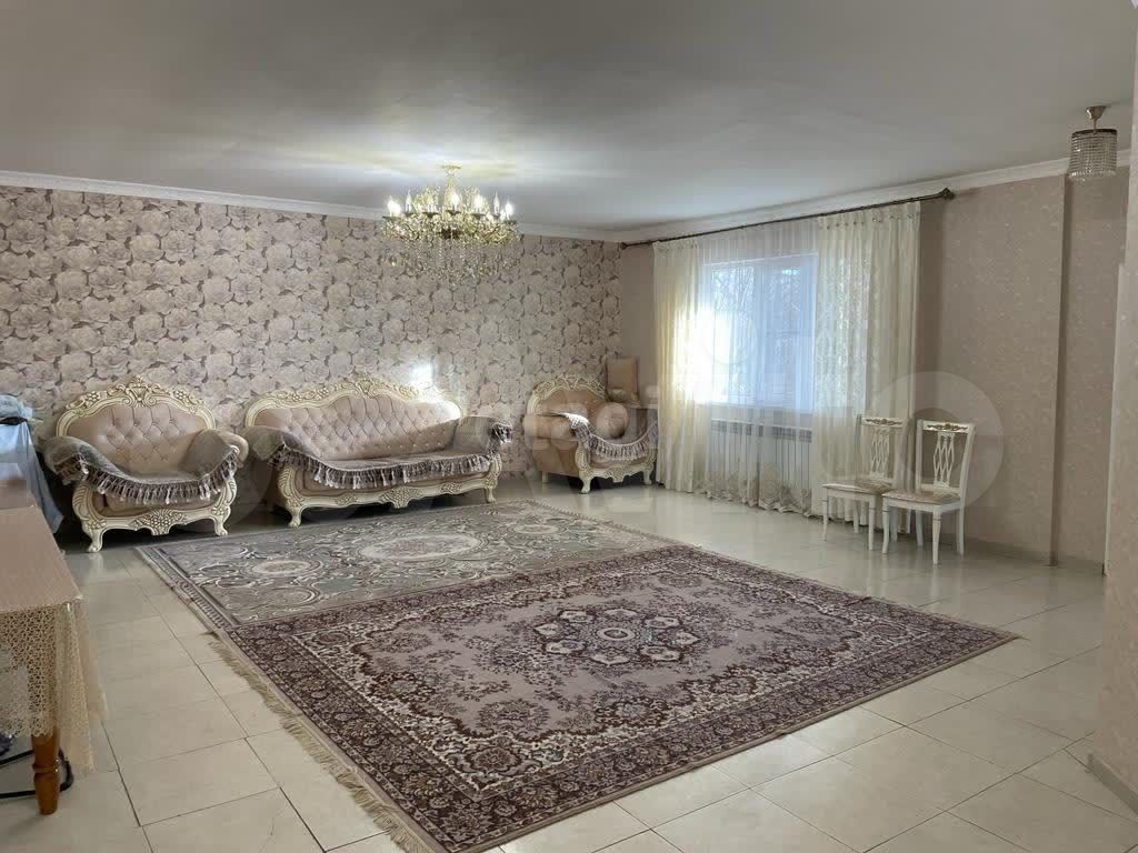 Дом 227,2 м² на участке 7,5 сот.