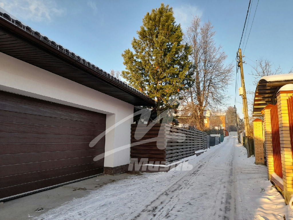 Продается коттедж в пгт Нахабино