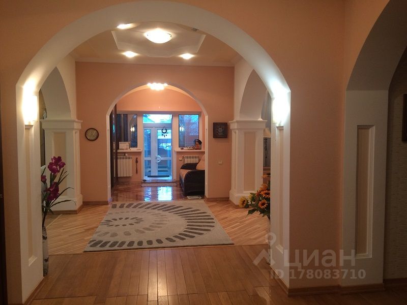 Коттедж в Воронежская область, Россошь проезд 1-й Чкалова (409.0 м²)