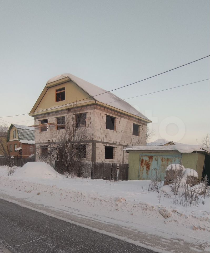 Дом 320 м² на участке 4 сот.