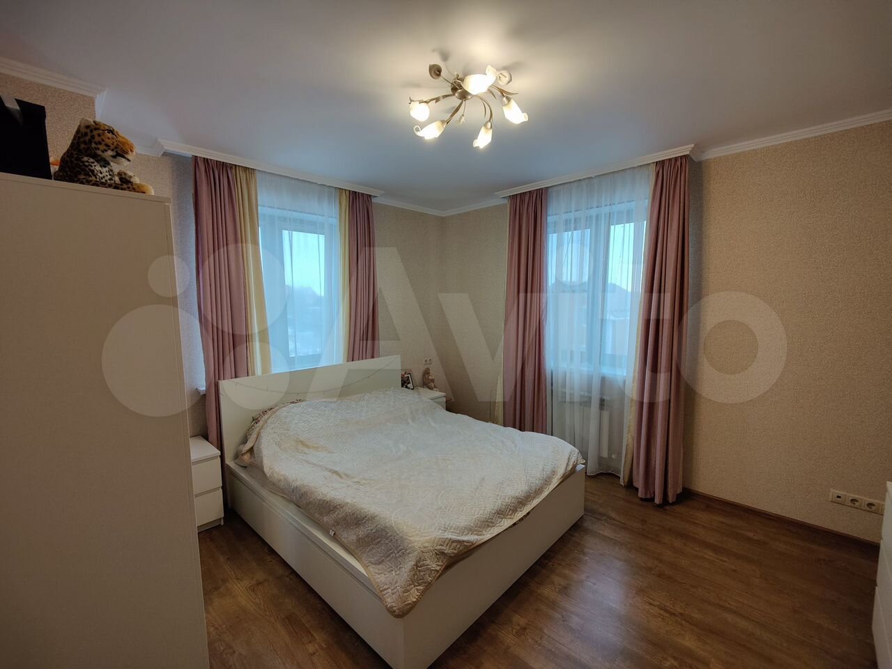Коттедж 390 м² на участке 19 сот.
