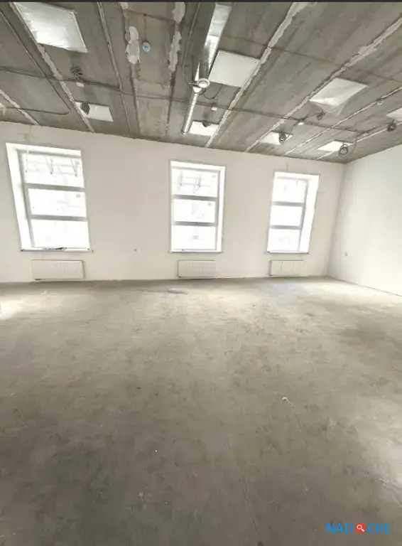 Помещение 140 м², два зала